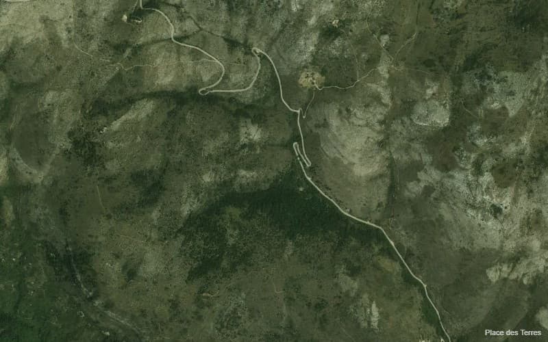 Terres agricoles - 7.0 ha - Vence - Image 2