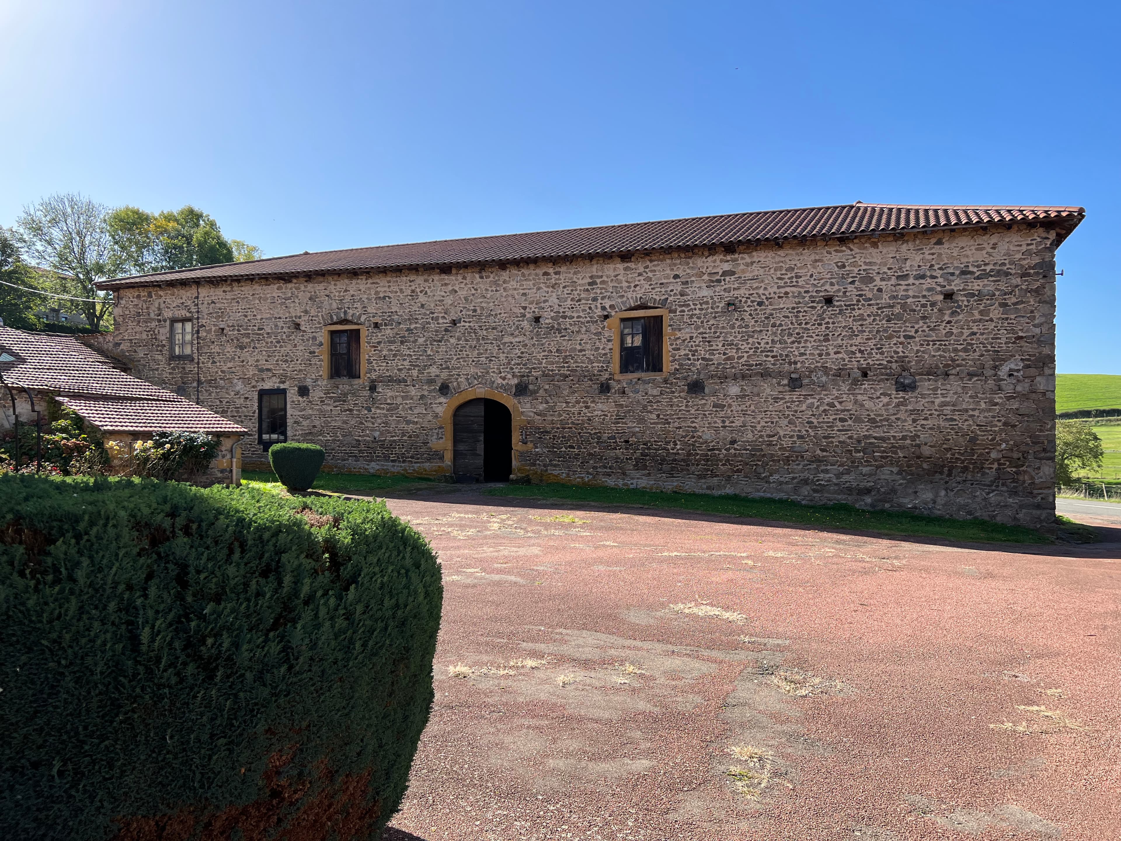 Ferme auberge + Terres agricoles - 6.8 ha - Machézal - Image 5