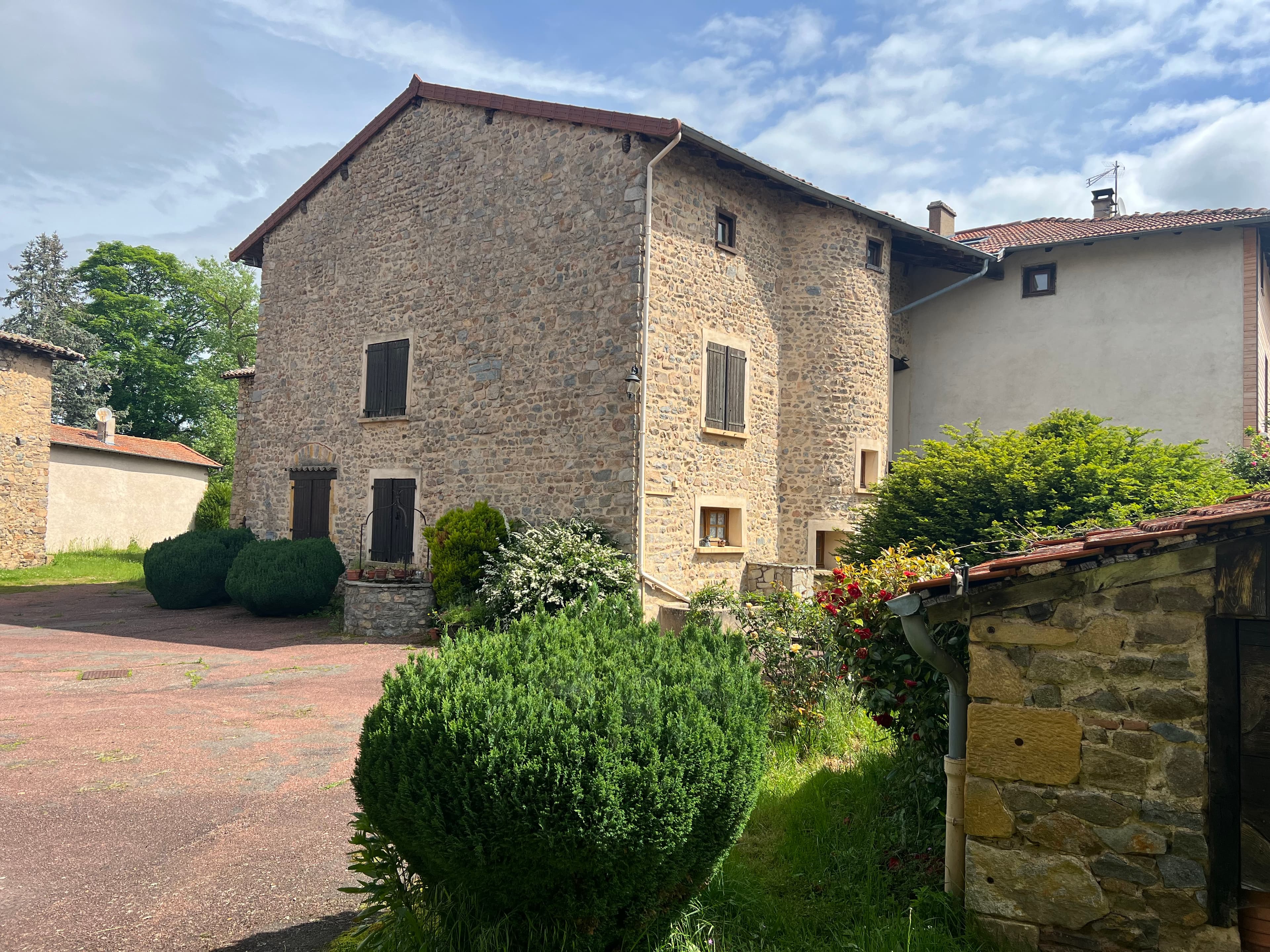 Ferme auberge + Terres agricoles - 6.8 ha - Machézal - Image 4