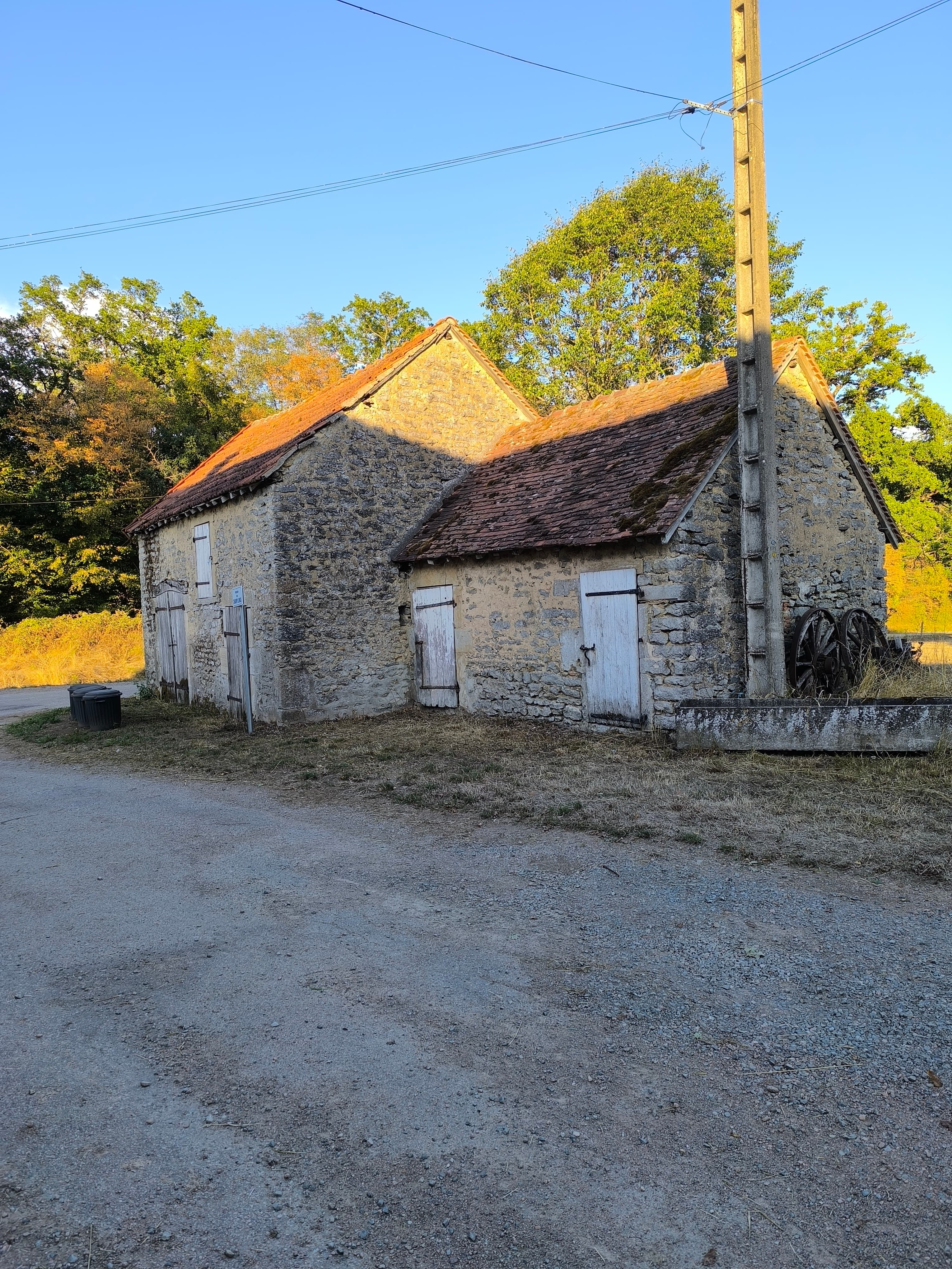 Prairies d'élevage - 14.6 ha - Limanton - Image 2