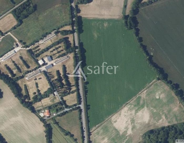 Exploitation avicole 1600m² sur 4 batiments avec parcours sur 56ha