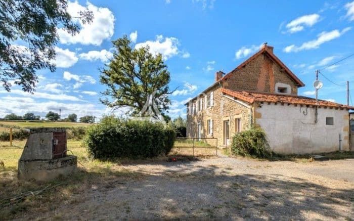 Fermette en Brionnais sur 26 ha