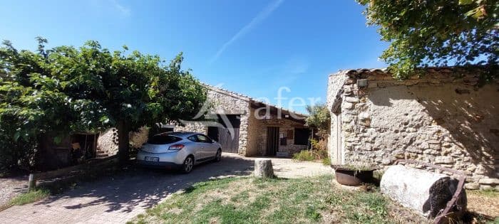 Exploitation d’élevage de 36 ha dans le secteur de Forcalquier.