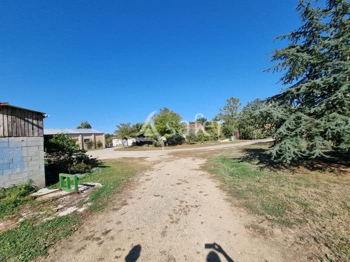 Propriété agricole avec maison d'habitation, bâtiments agricoles et 21 ha de terres - Proche Toulouse