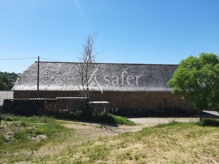Magnifique grange et 3ha de terres secteur Conques