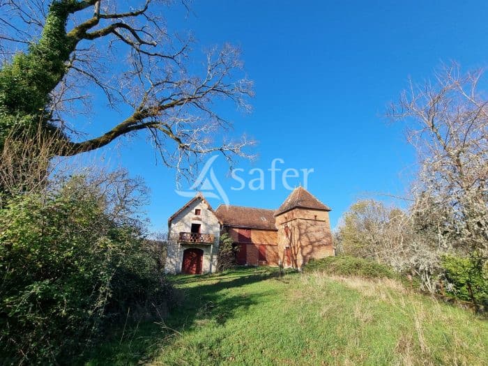 Demeure de caractère en pleine nature sur 67 ha d'un seul tenant au Coeur du Lot