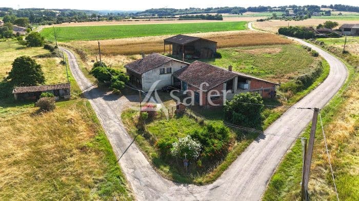 Sur l'Ouest toulousain, ancienne ferme à rénover sur 1.75 ha