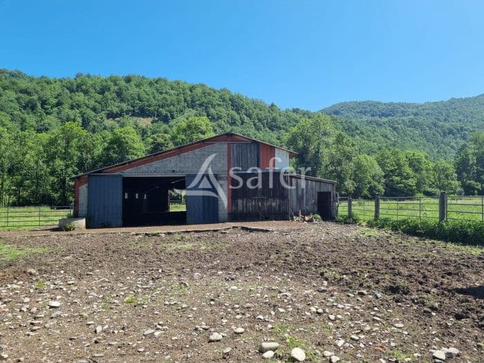 Propriété agricole sur 7 ha dans la vallée du Garbet