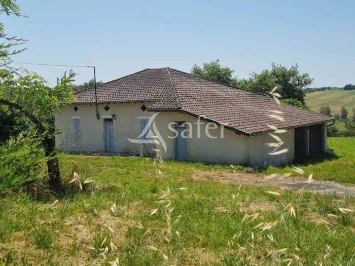 Maison d'habitation et grandes dépendances agricoles sur 23,5 hectares agricoles - Proche Toulouse