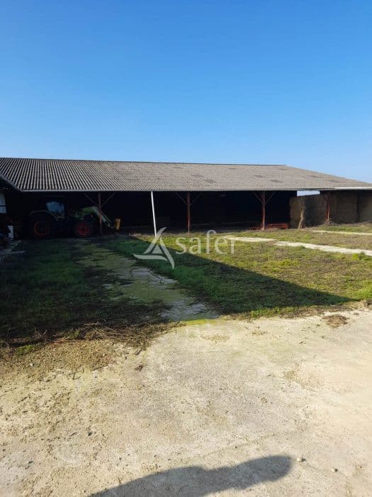 ENSEMBLE DE BATIMENTS D' EXPLOITATION PEUVILLERS