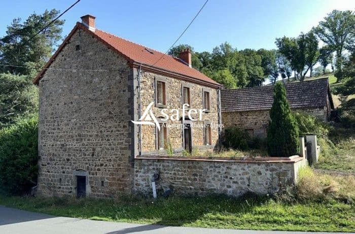 Fermette en pierre et dépendances 1.3 ha MIREMONT