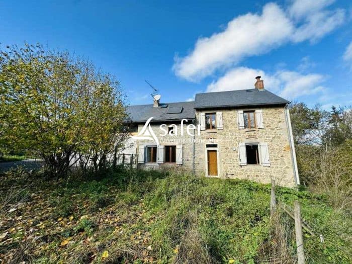 Fermette en pierre et dépendances sur 1.13 ha attenant SAINT-GERVAIS-D'AUVERGNE