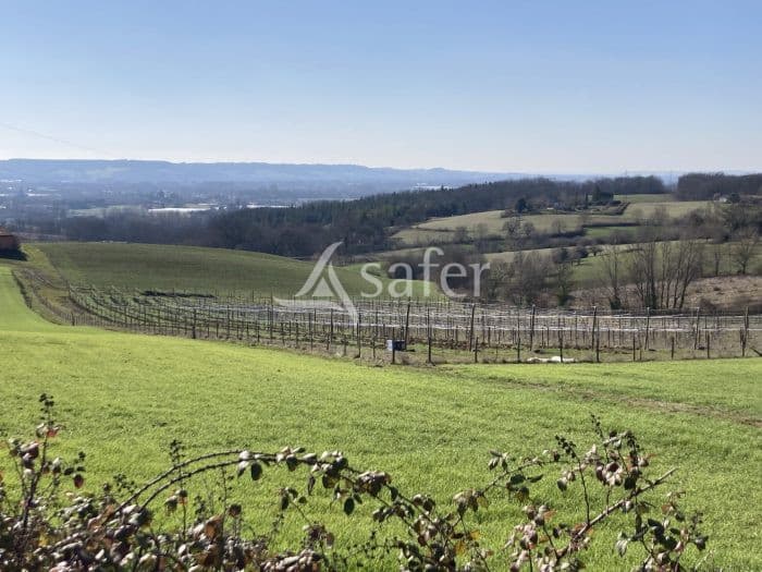 25ha de terres avec lac d'irrigation dont 5ha d'amandiers