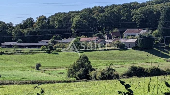 Propriété d'élevage sur environ 77 ha bien groupés